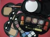 KIT DE MAQUIAGEN PW COSMETiCOS/ESTOJO CORAÇAO